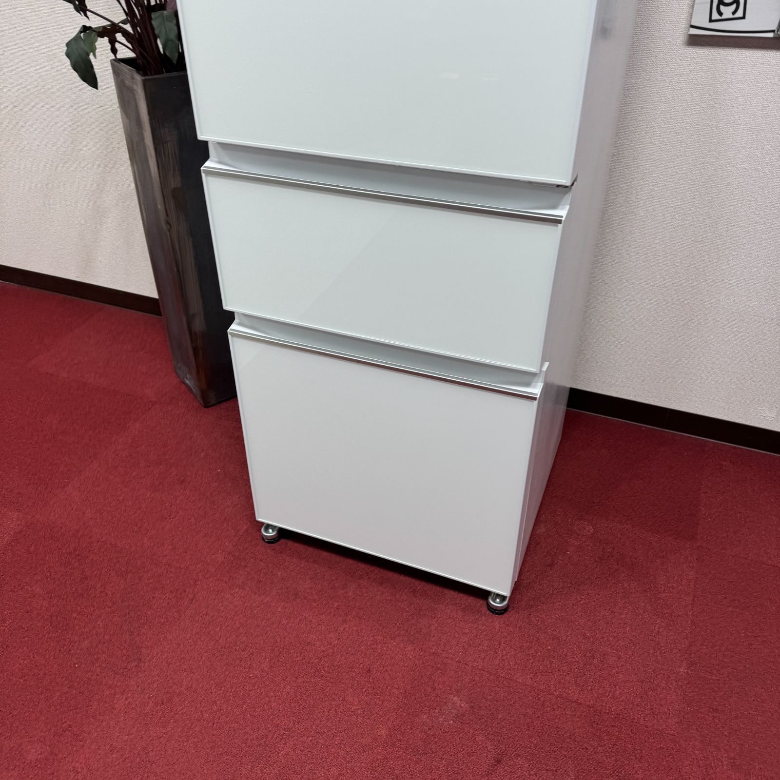 東京23区送料無料 美品三菱3ドア冷蔵庫 2020年製330L製氷有り MR-CG33F