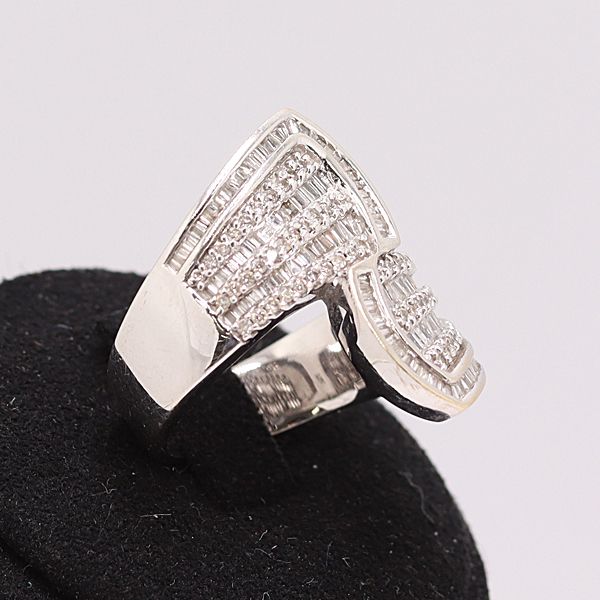 ダイヤ リング 750 13.1 g ジュエリー レディース 14号 0836220 11 NBT AKO MTY