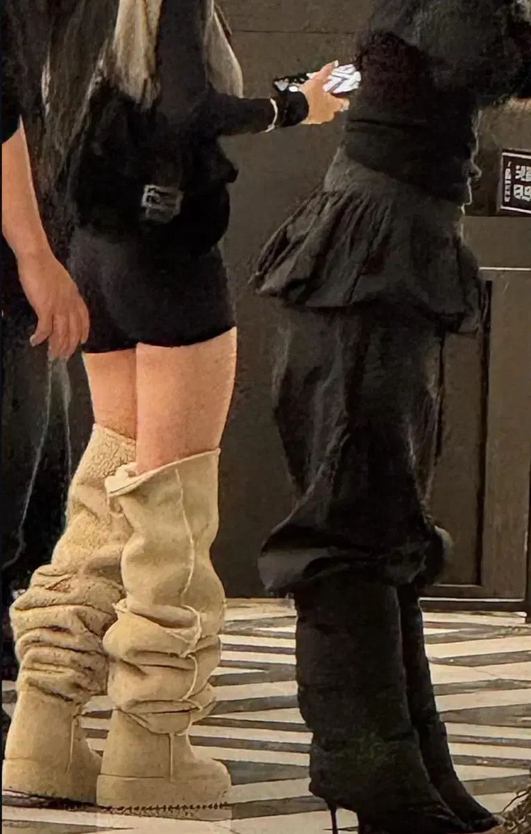  YELLO 黄色 ブーツ L 泉 鏡花 着用 その他 ブーツ