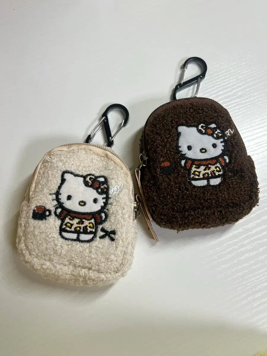 定番，セール フリース ハローキティ ミニ バッグ その他