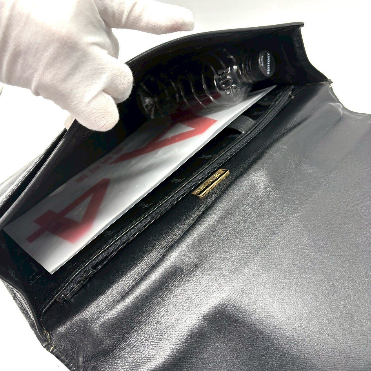 信頼感を纏う黒】 Yves Saint Laurent ダレスバッグ ブリーフケース