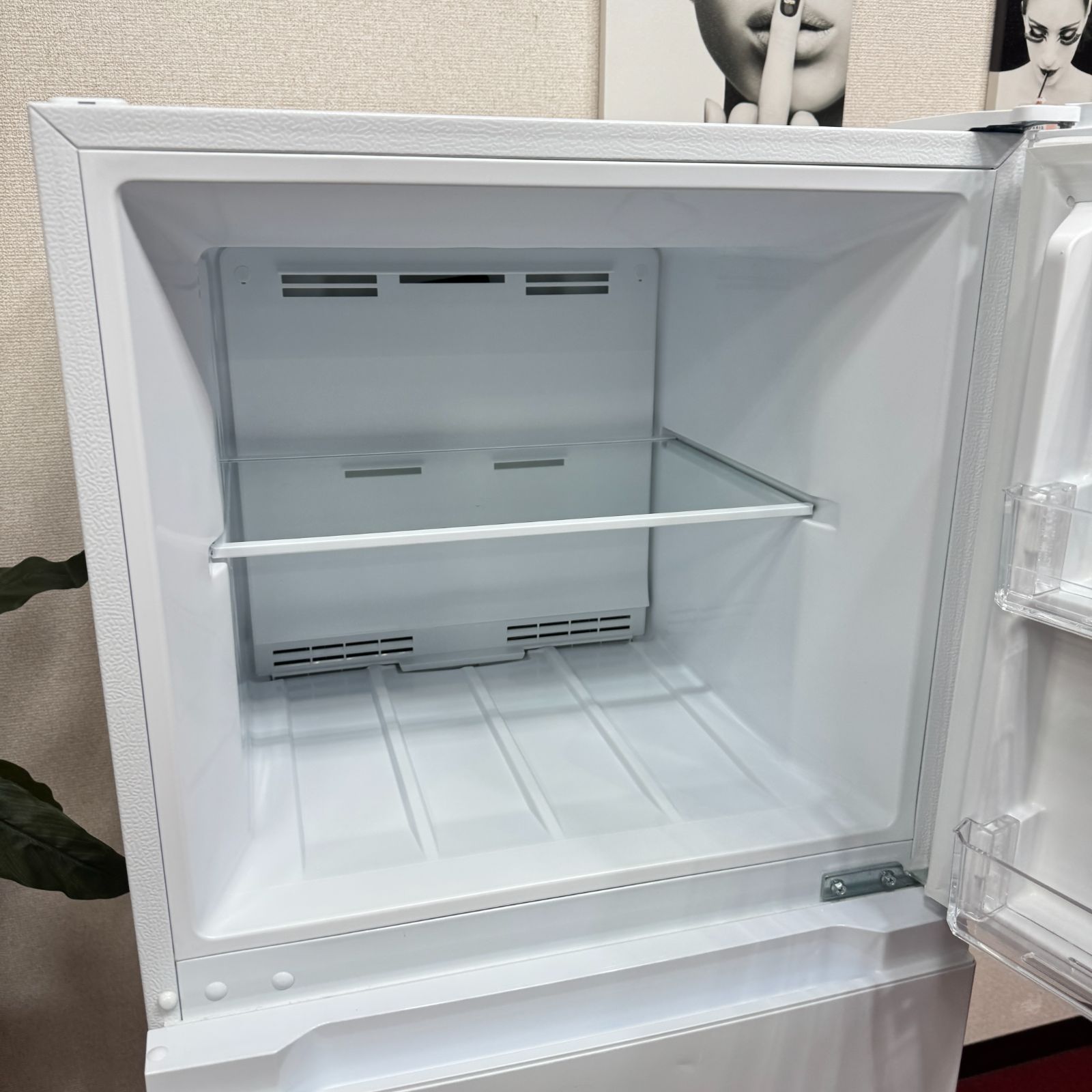 東京23区送料無料 美品ヤマダ2ドア冷蔵庫 2021年製236L YRZ-F23H1 洗浄