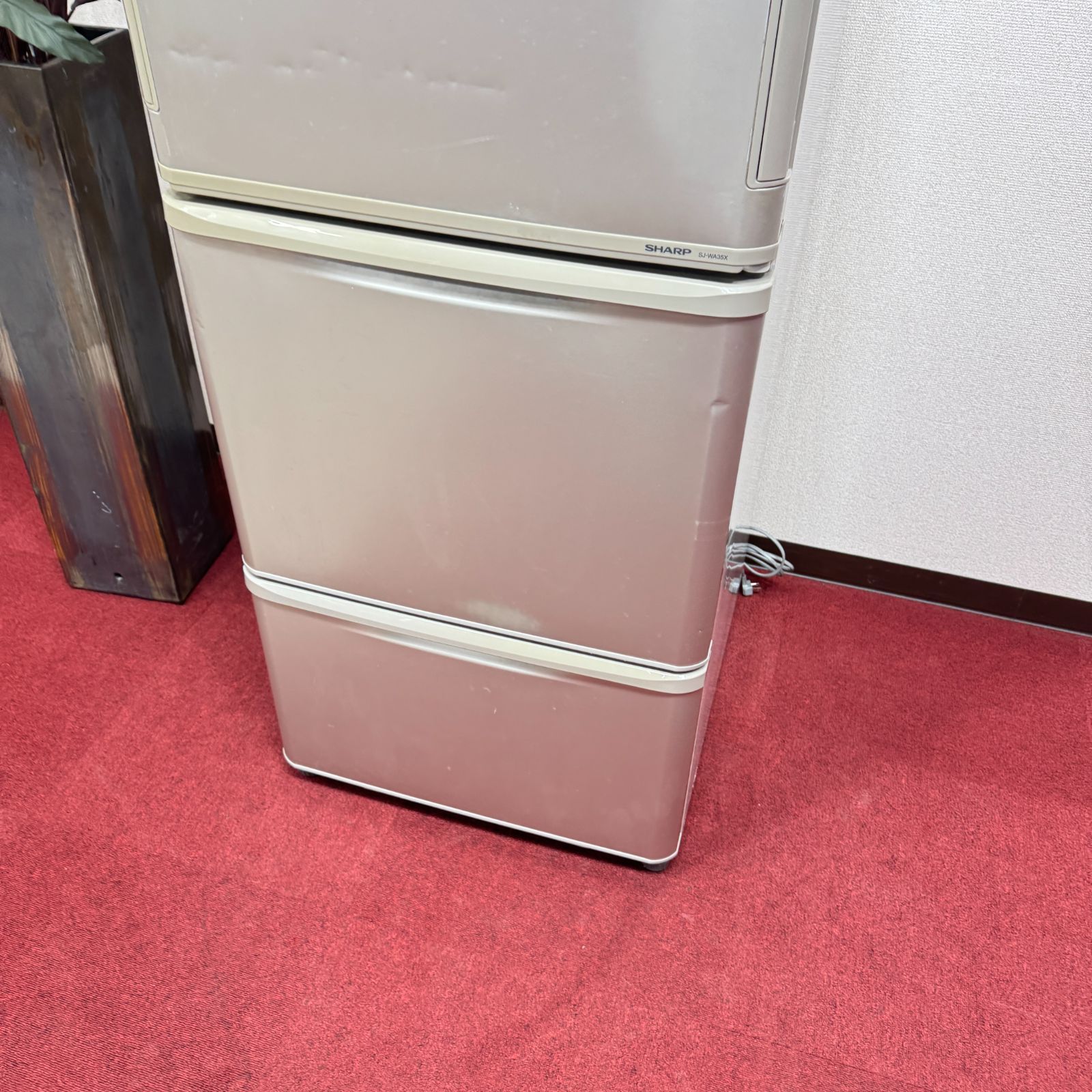 東京23区送料無料 美品シャープ3ア冷蔵庫 2012年製350L SJ-WA35X-S