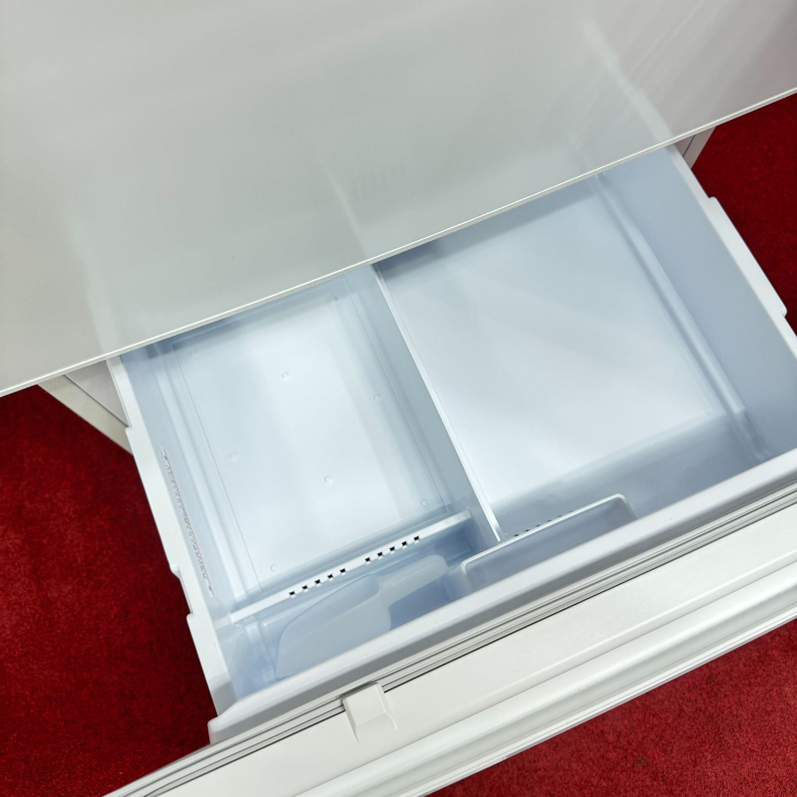 東京23区 3ドア冷蔵庫 製330 L 製氷有 MR C 33 K W 洗浄 除菌済み 東京23区以外は になります 強力吸引 新築祝い