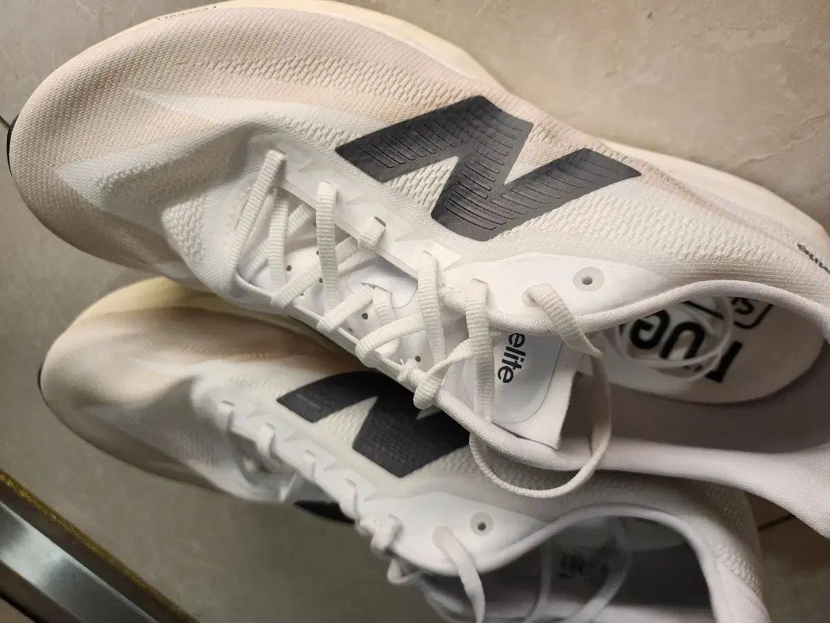 ニュー ンス エリートV 5 お安く します 2 E