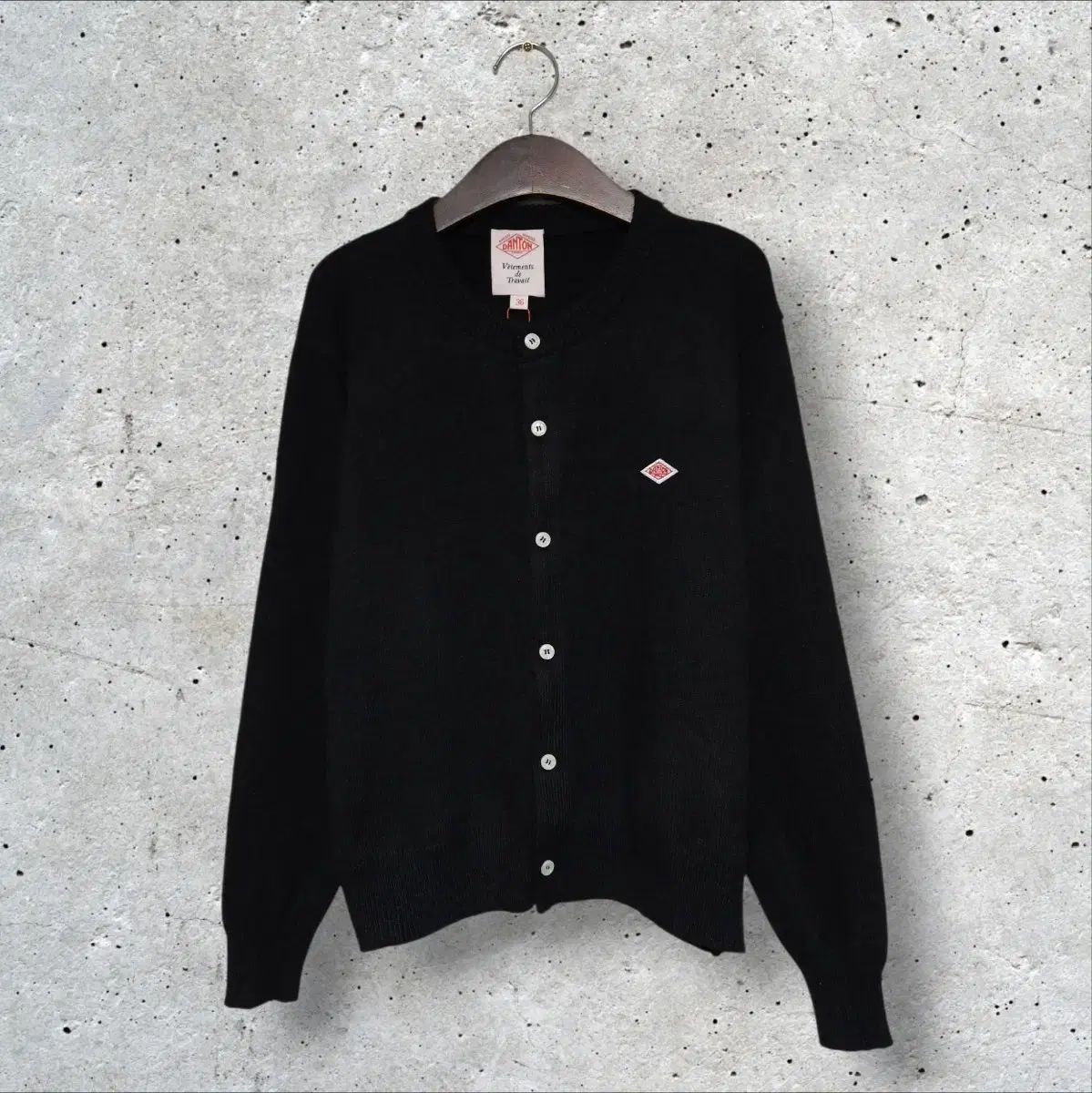 DANTON クルーネック カーディガン ブラック新品未使用 ダントン クルーネックニット カーディガン ブラック (95/M) - メルカリ
