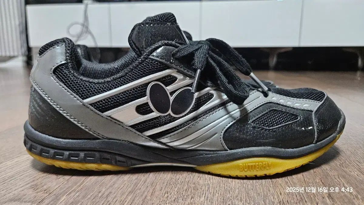 バタフライ レゾライン 麻 マ ハン HAN ブラック モデル