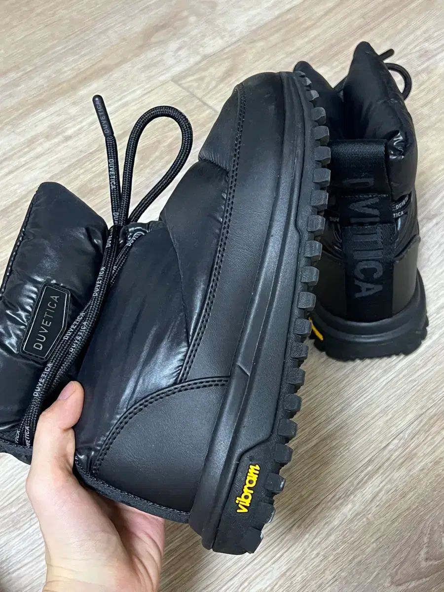 ダウンブーツ