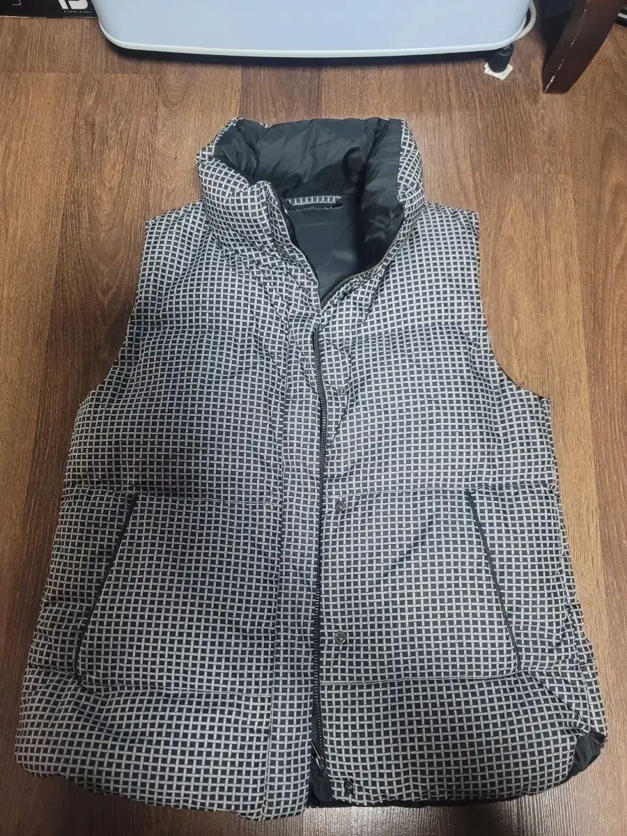 セオリー レディース ベスト ダウン