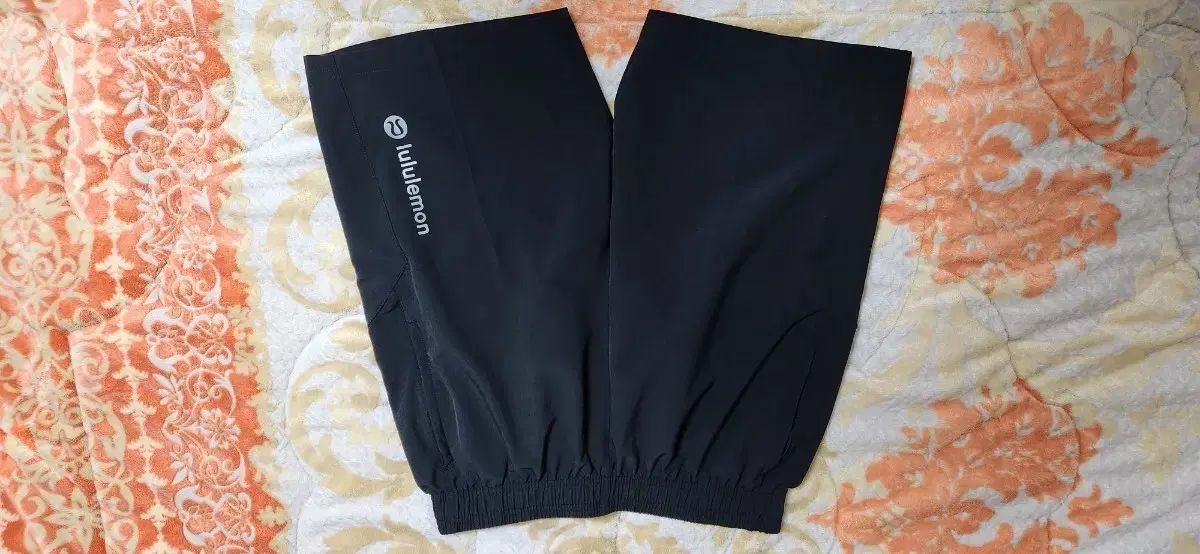 ルルレモン ブラック ハーフパンツ size XL 105