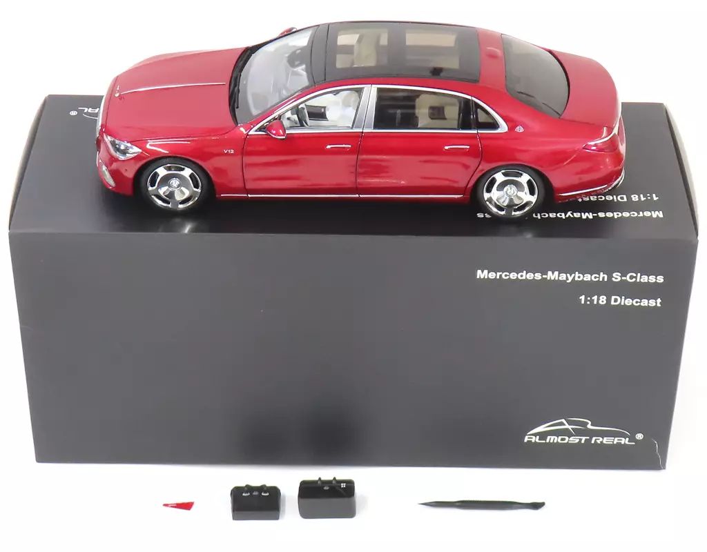 ミニカー 1 18 Mercedes-Maybach S-Class - 2021 パタゴニアレッド 820119