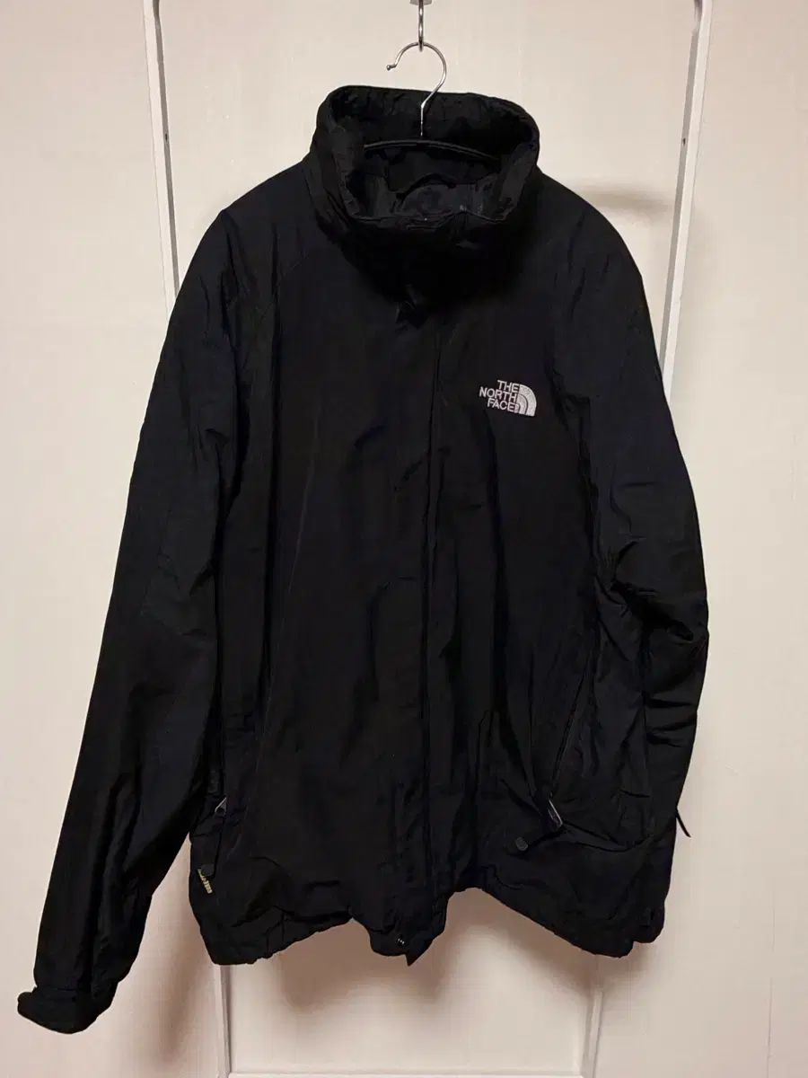 THE NORTH FACE ザノースフェイス ブラック ウィンドブレーカー