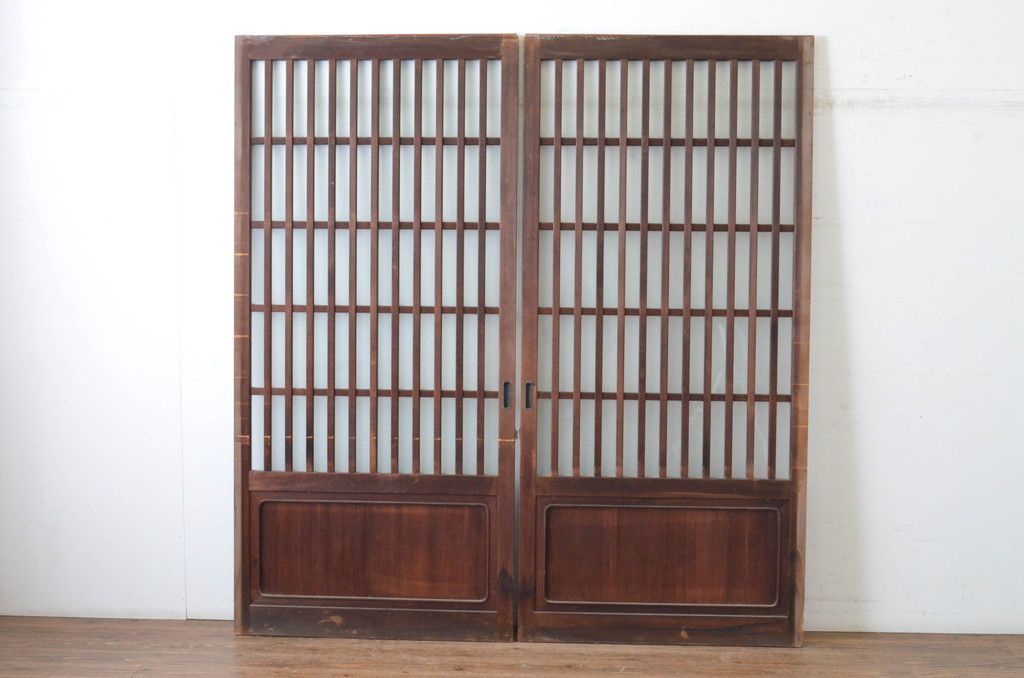 現状販売 玄関引き戸 セット 和製アンティーク 品 ヒノキ材 格子入り ガラス戸 格子戸 玄関戸 建具 4～7営業日前後で発送 修理加工希望の方3ヶ月程で発送 R-065077