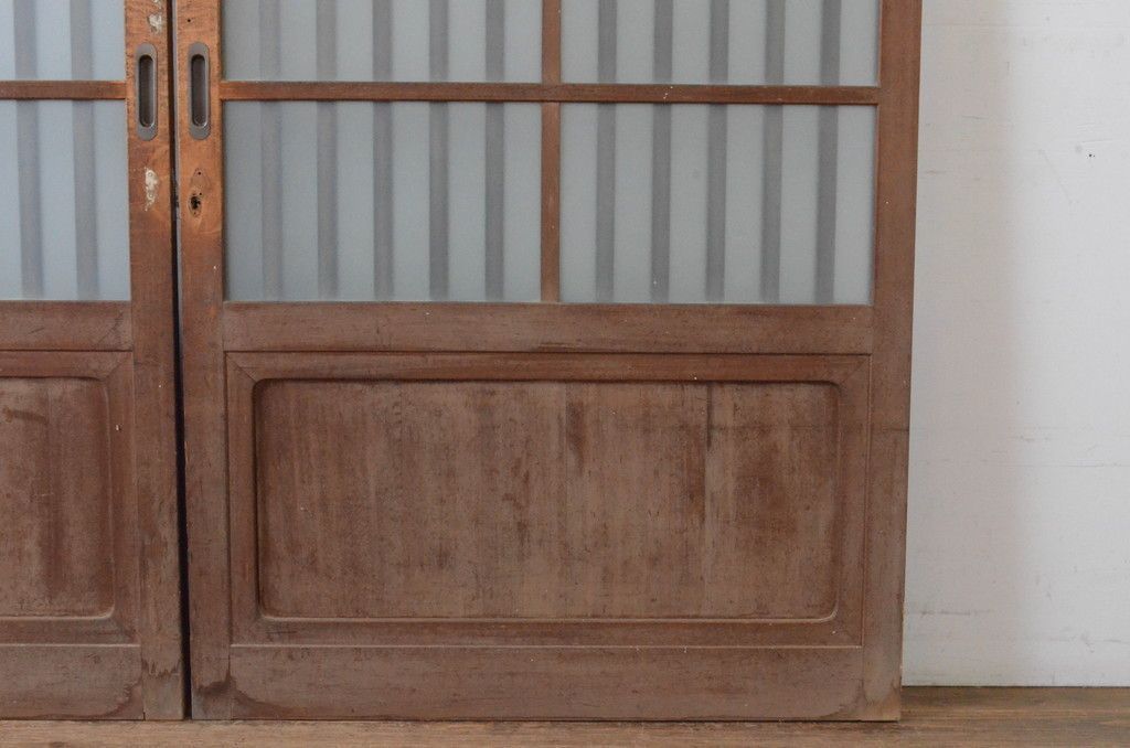  現状販売 玄関引き戸 セット 和製アンティーク 品 ヒノキ材 格子入り ガラス戸 格子戸 玄関戸 建具 4～7営業日前後で発送 修理加工希望の方3ヶ月程で発送 R-065077 ドア 扉 板戸 障子 住宅設備