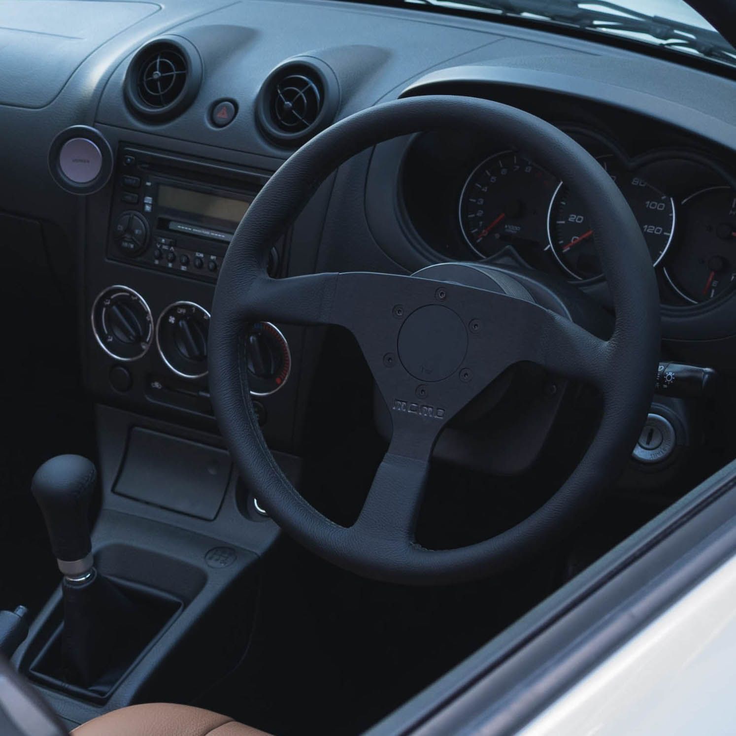 フラットホーンボタン Ver.6 ALL BLACK EDITION（MOMO用） - メルカリ