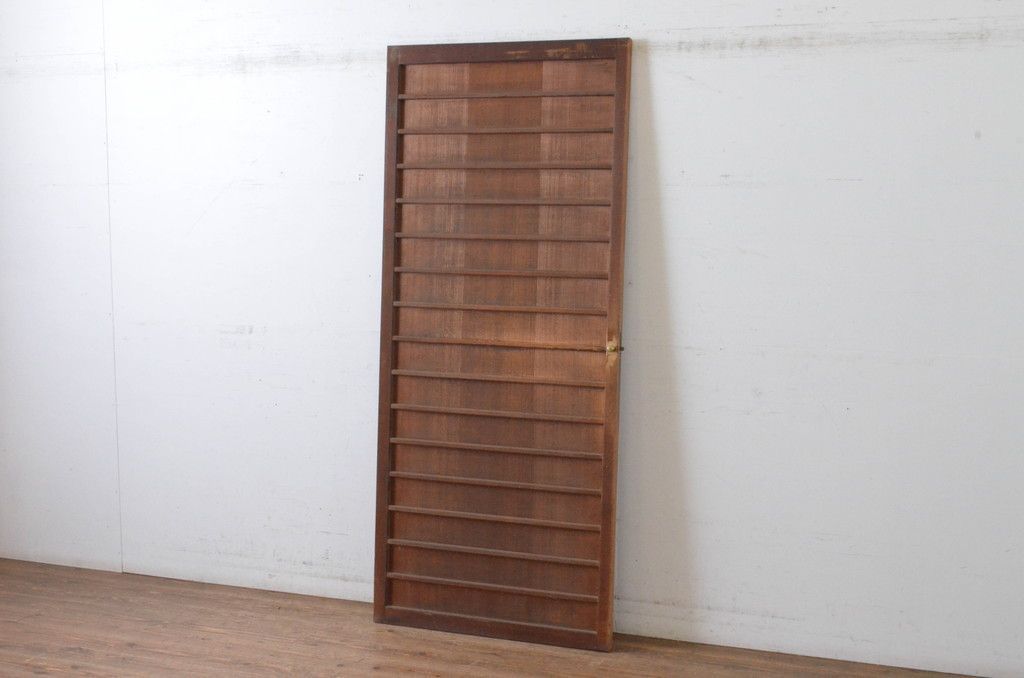 現状販売 舞良戸扉 アンティーク建具 上手物 柾目 真鍮ノブ付き まいらど 板戸 ドア 4～7営業日前後で発送 修理加工希望の方3ヶ月程で発送 R 065083