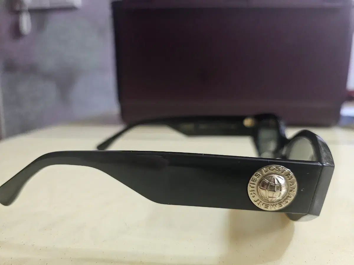 ダブルラバーズ X LMC サングラス