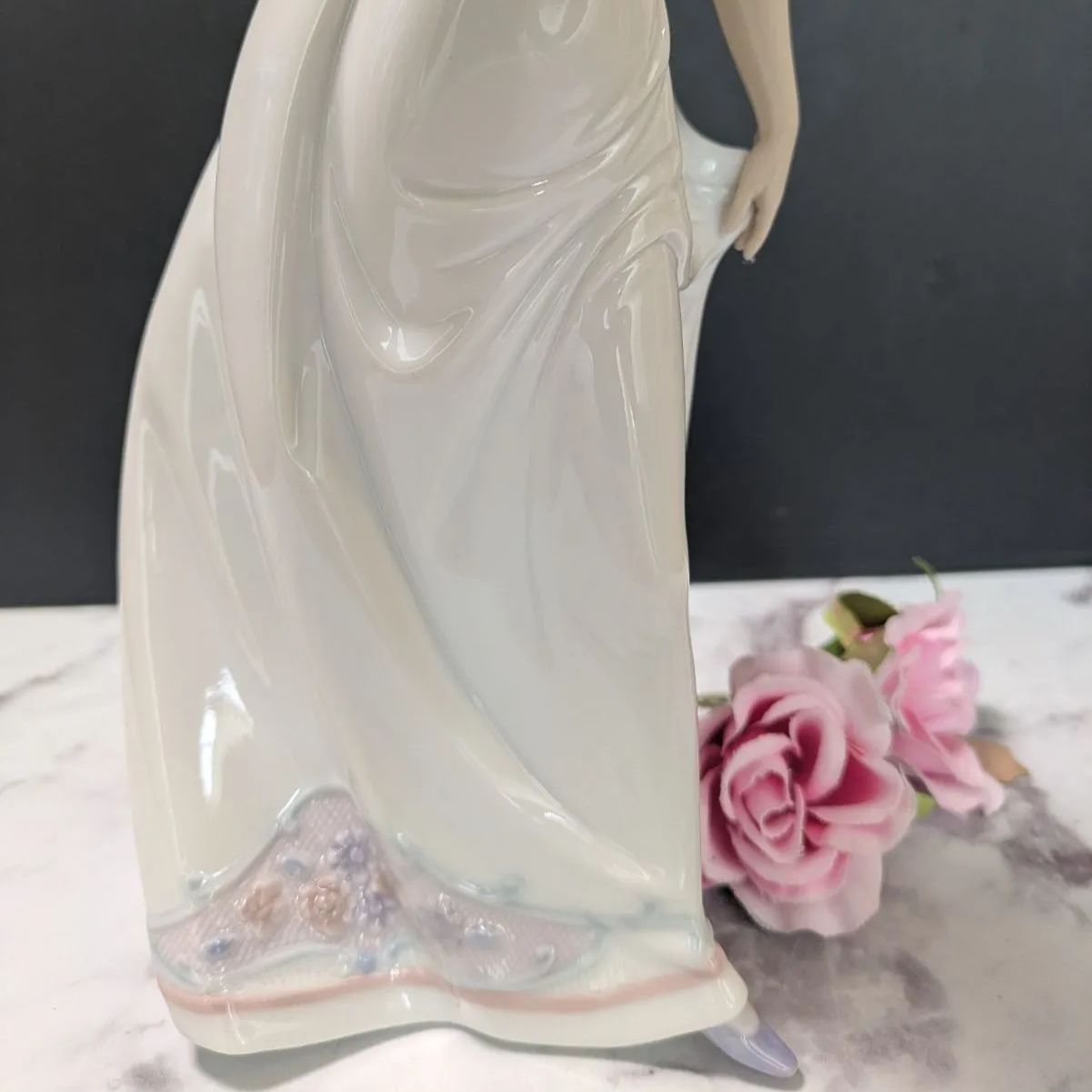 美品 リヤドロ LLADRO 春の光の中で 陶器 置物 フィギュリン 7636