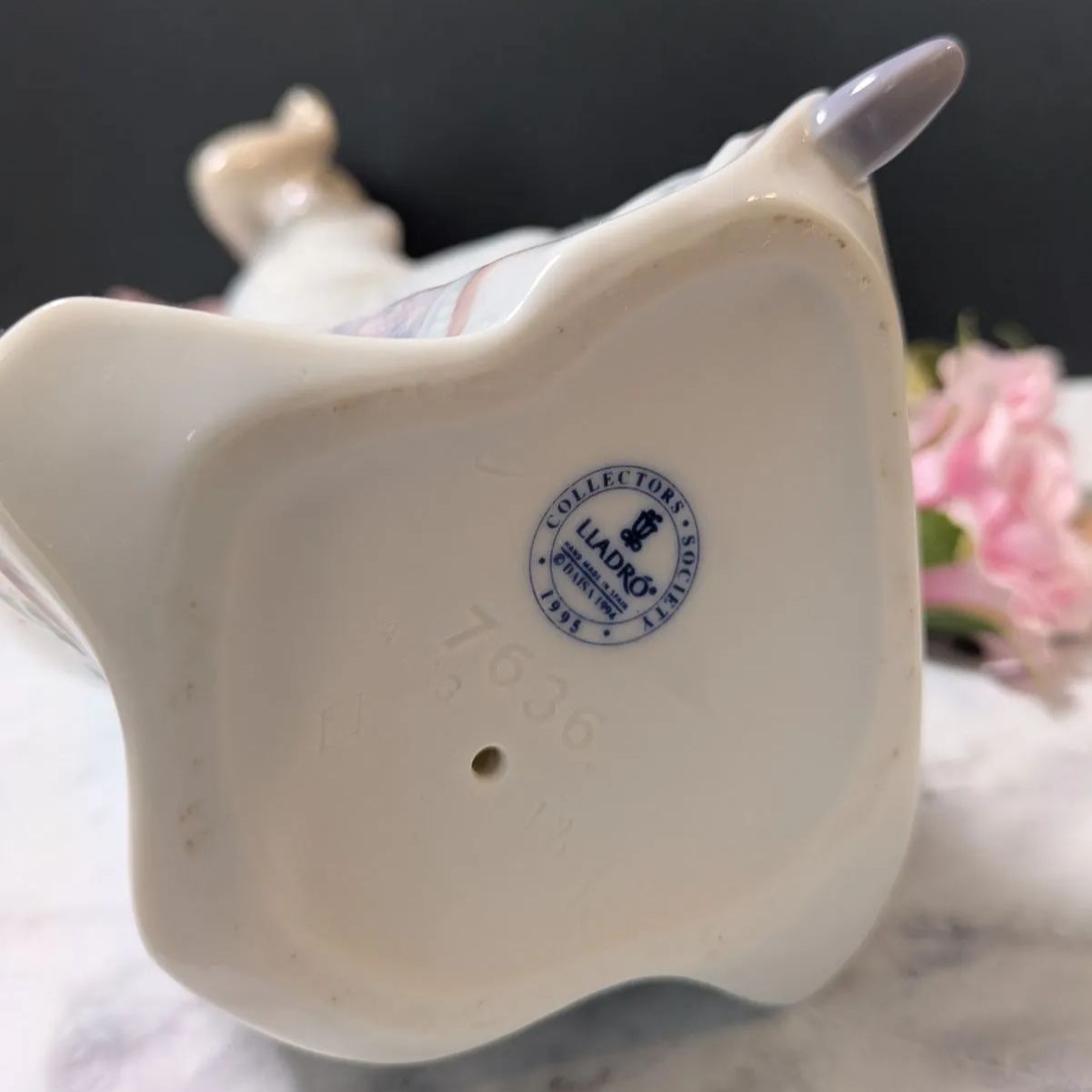 美品 リヤドロ LLADRO 春の光の中で 陶器 置物 フィギュリン 7636