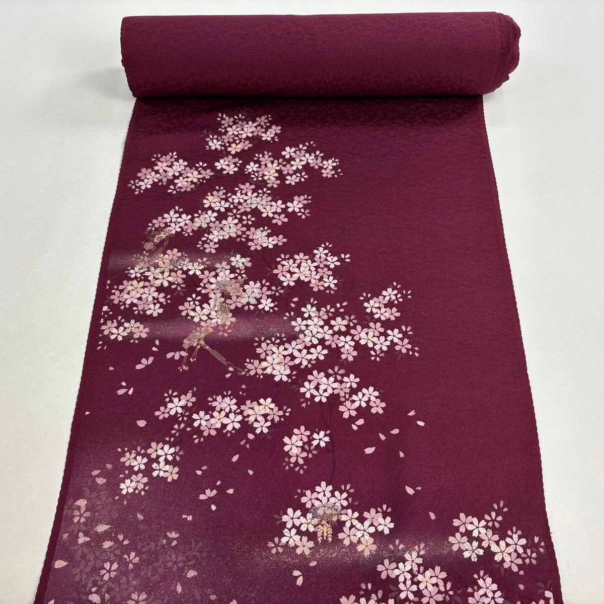 反物 秀品 付下げ やまと 桜 檜扇 ラメ 金彩 赤紫 正絹