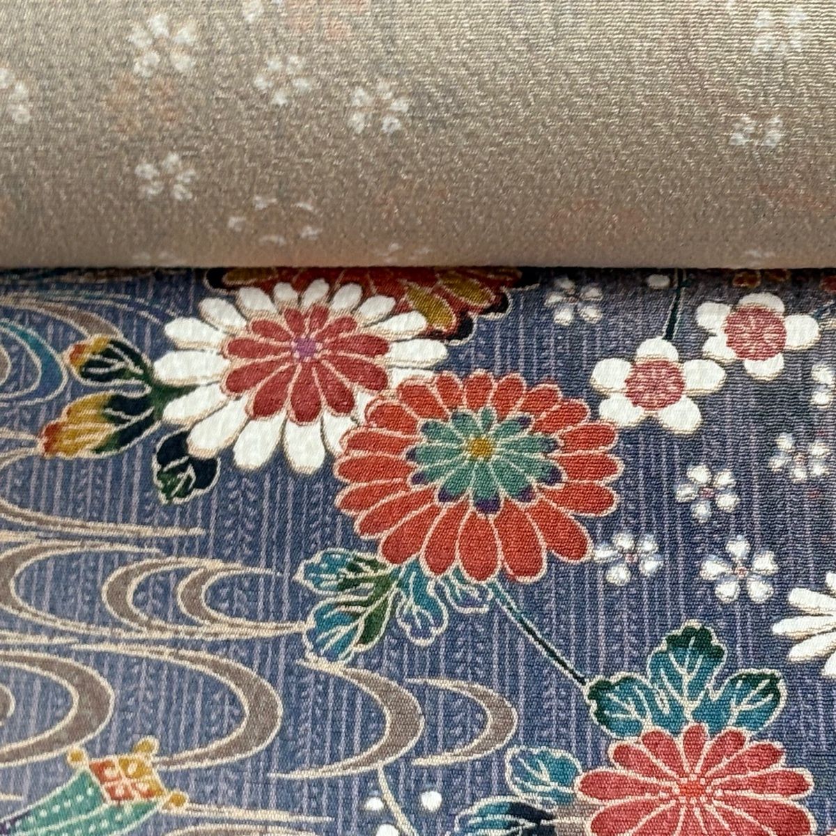 反物 秀品 小紋 加賀友禅 菊 宝尽くし ぼかし 灰紫 正絹 【中古