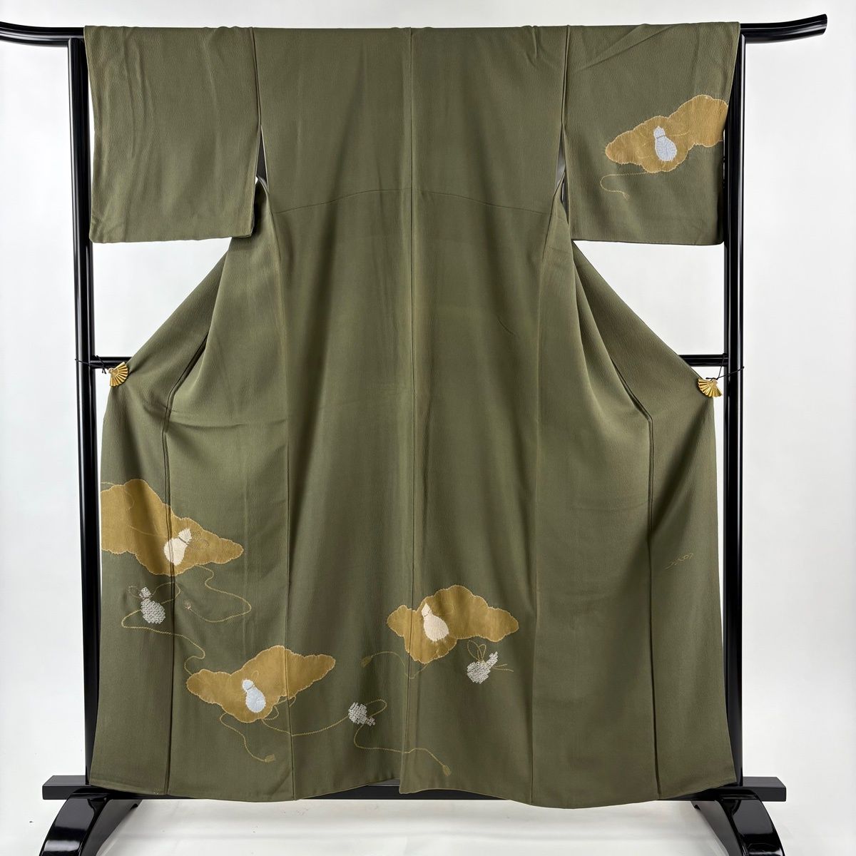 付下げ 身丈159.5 cm 裄丈65 M 袷 コシノアヤコ 落款 雲文 瓢箪 金糸 絞り 灰緑 正絹