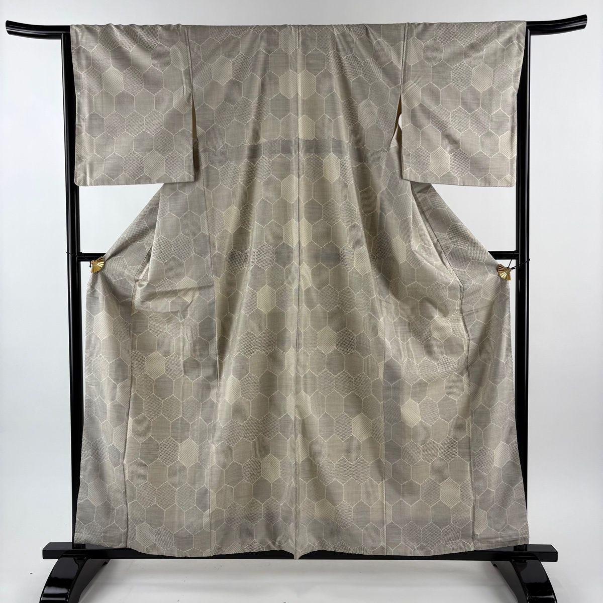 紬 身丈160 cm 裄丈66 M 袷 亀甲 灰色 正絹