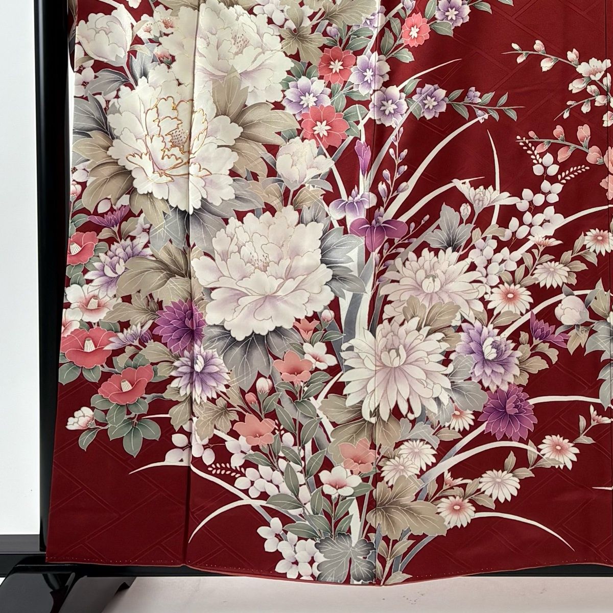 振袖 身丈159.5 cm 裄丈64 M 袷 牡丹 草花 金糸 金彩 えんじ色 正絹
