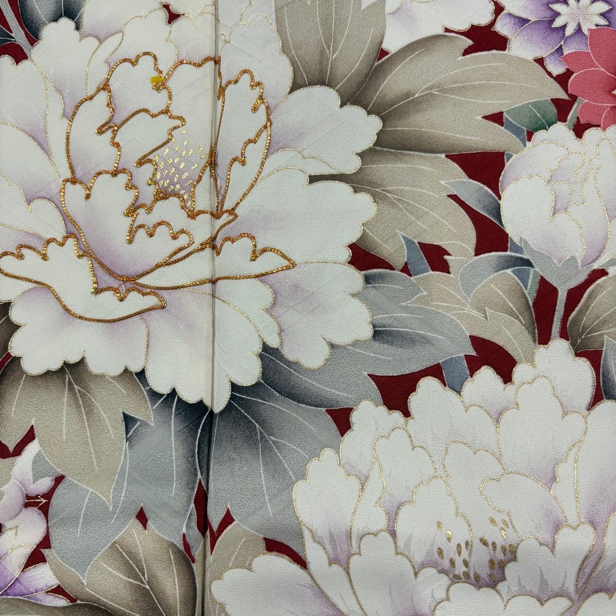  振袖 身丈159.5 cm 裄丈64 M 袷 牡丹 草花 金糸 金彩 えんじ色 正絹 振袖 着物