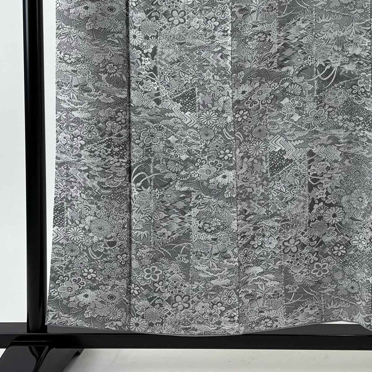 小紋 身丈156.5 cm 裄丈62 S 袷 紋意匠 草花 松竹梅 灰色 正絹