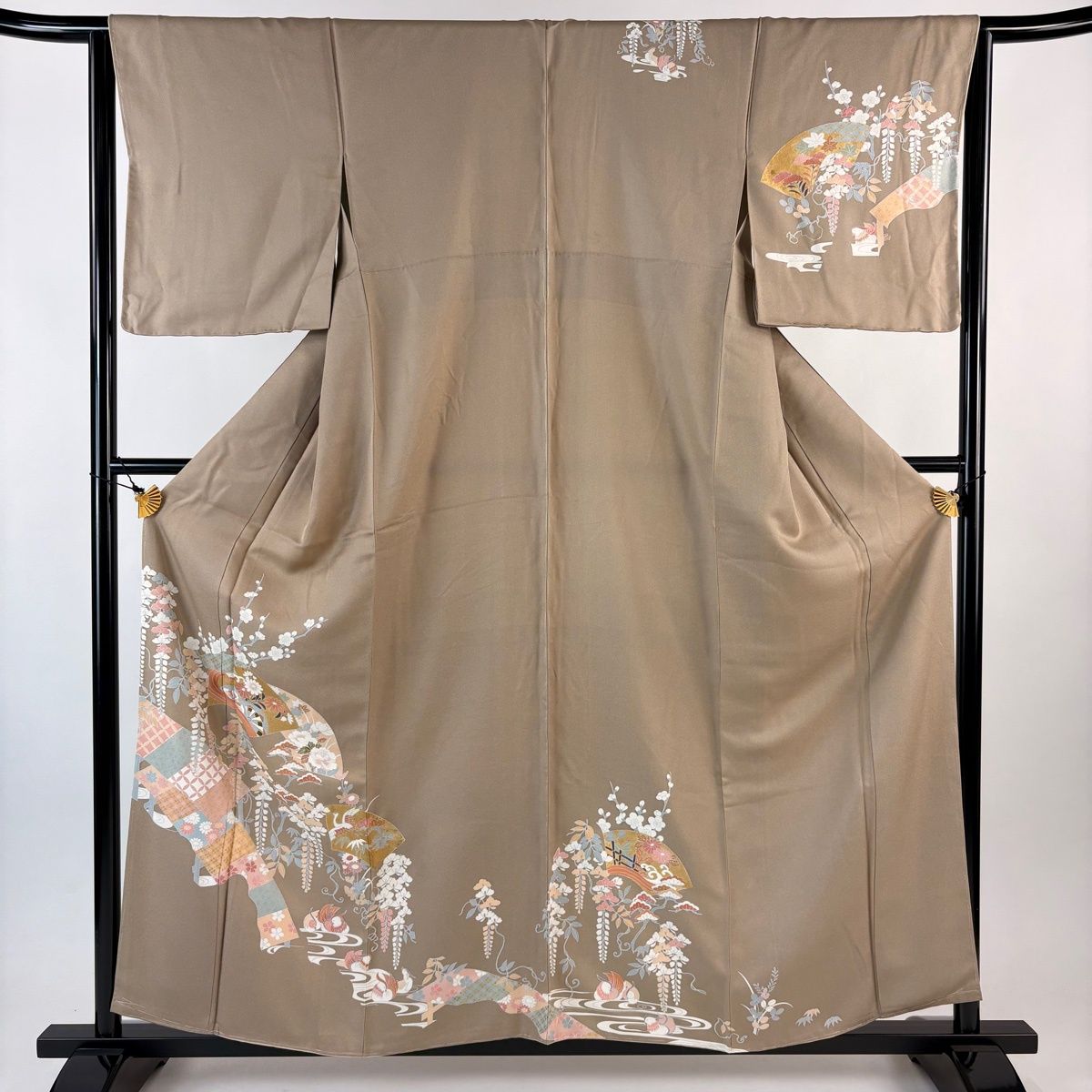 訪問着 身丈158 cm 裄丈63.5 S 袷 扇面 松竹梅 金彩 薄茶色 正絹 秀品