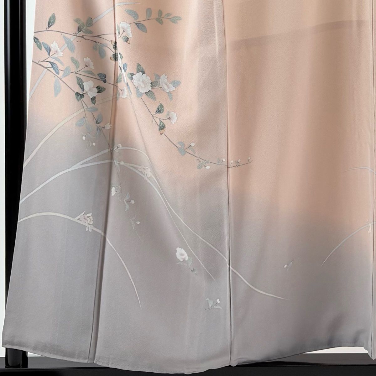 訪問着 身丈156 cm 裄丈67 M 袷 落款 枝花 染分け ぼかし 薄ピンク 正絹 秀品 一つ紋