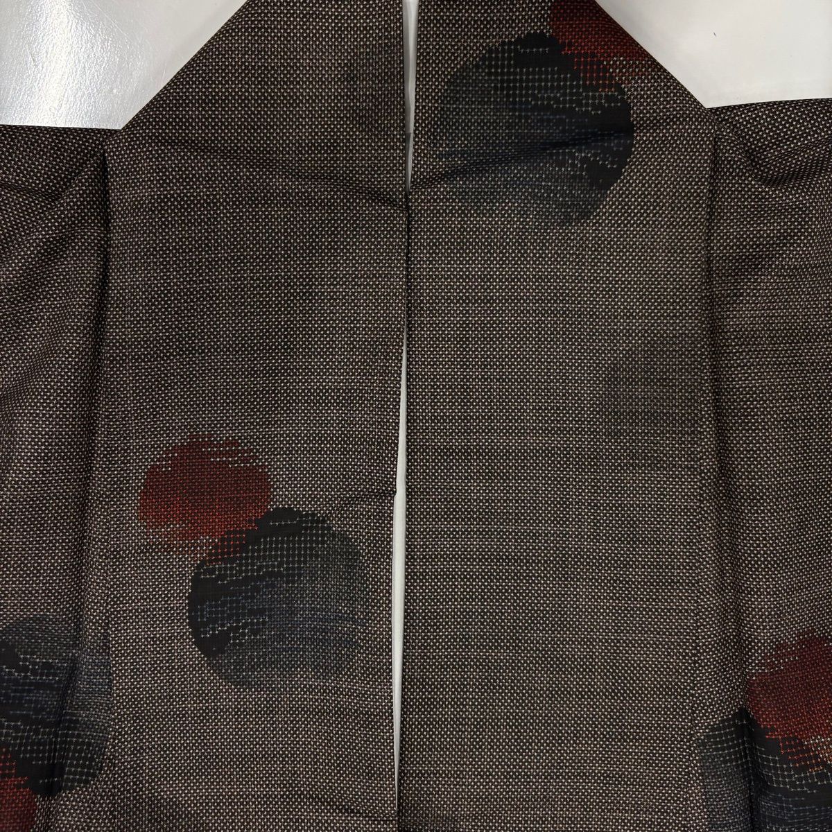  紬 身丈164 cm 裄丈66 M 袷 幾何学模様 焦茶色 正絹 秀品 紬 着物