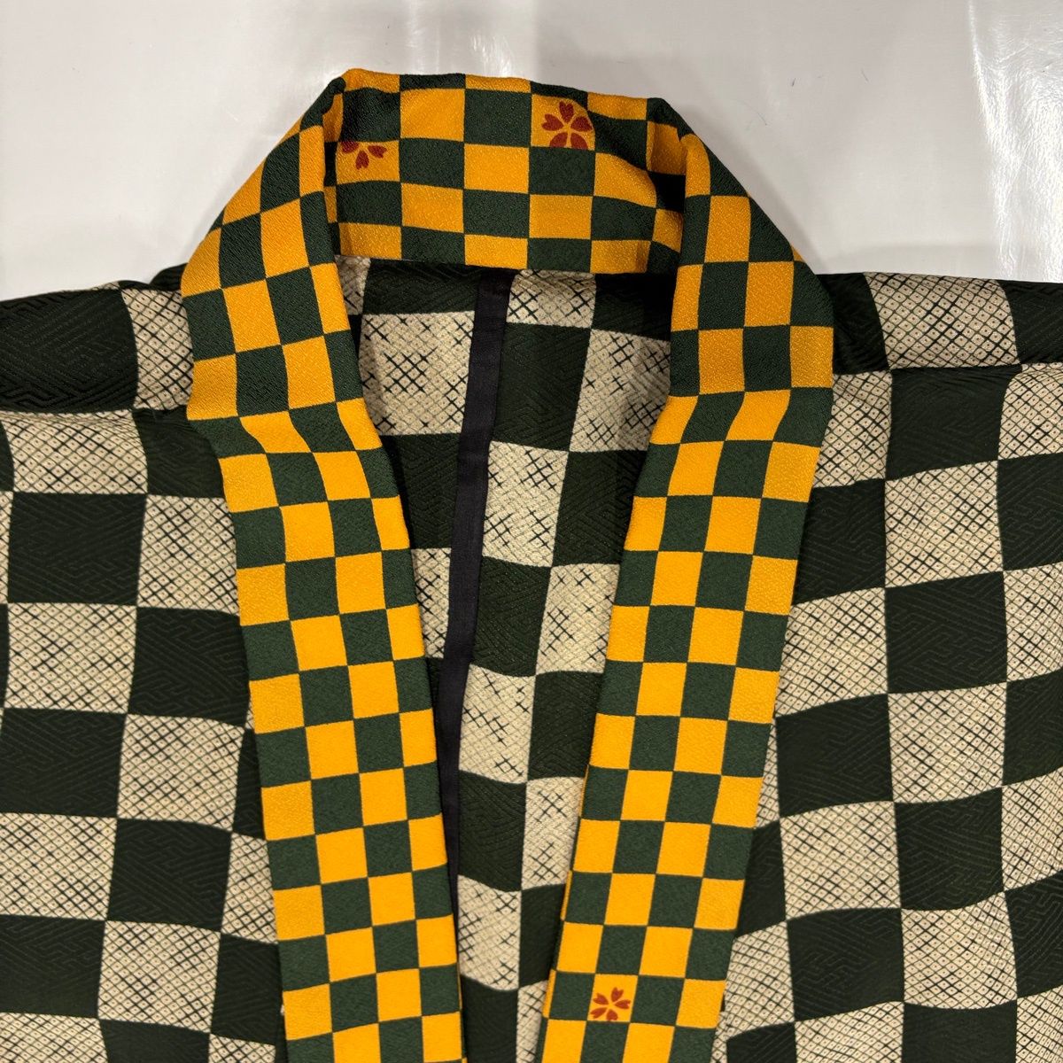  長襦袢 身丈127.5 cm 裄丈68.5 L 市松 疋田 ベージュ 正絹 秀品 長襦袢 長襦袢 半襦袢