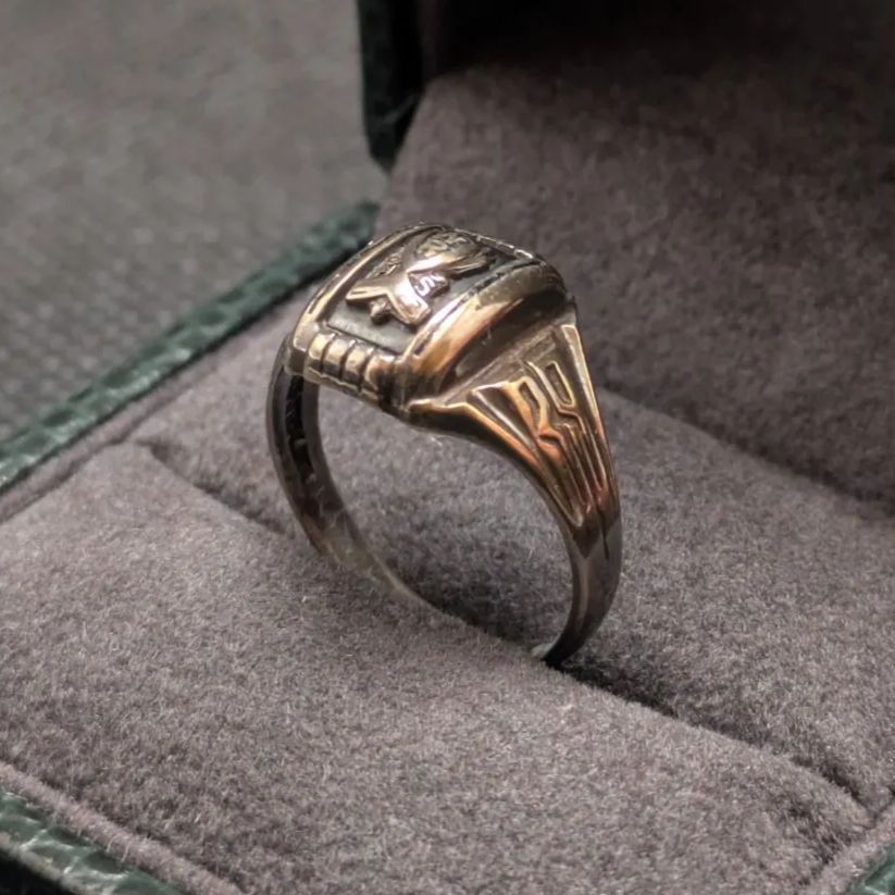 US 10K JOSTEN クラスリング カレッジリング シグネット 1941年 US 10K JOSTEN クラスリング カレッジリング シグネット 1941年 - メルカリ