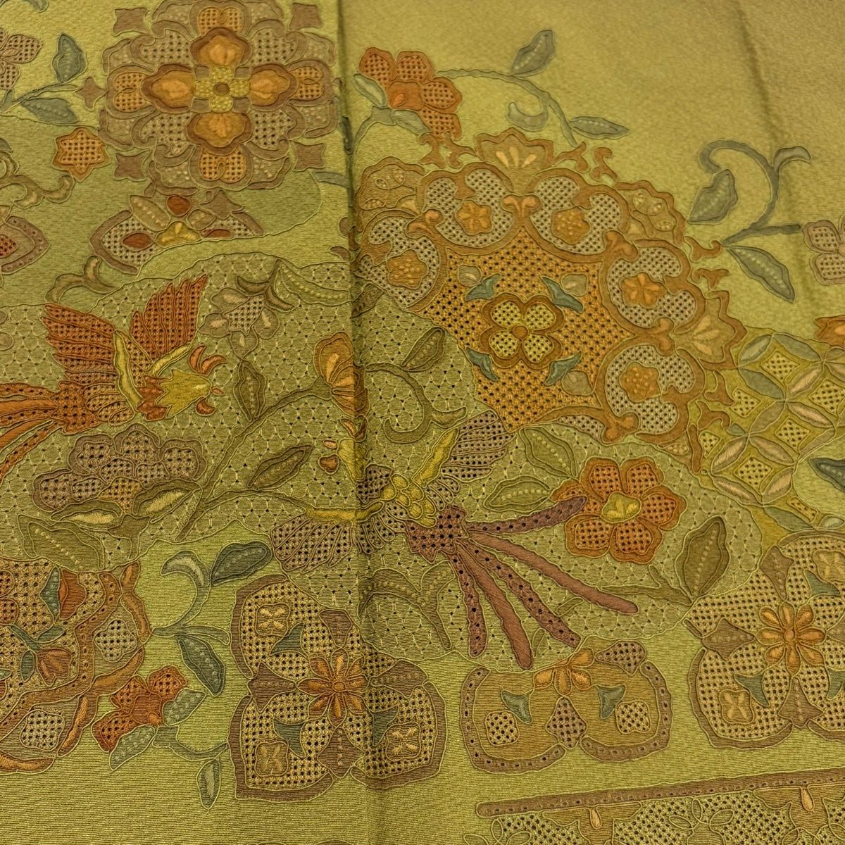 付下げ 身丈161 cm 裄丈63.5 S 袷 鳥 華文 刺繍 ぼかし 茶緑色 正絹 秀品 訪問着 付け下げ 着物
