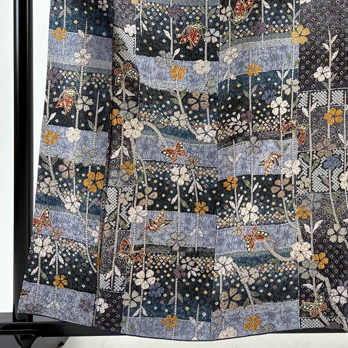 小紋 身丈159 cm 裄丈64 M 袷 蝶 草花 金彩 青灰色 正絹 秀品