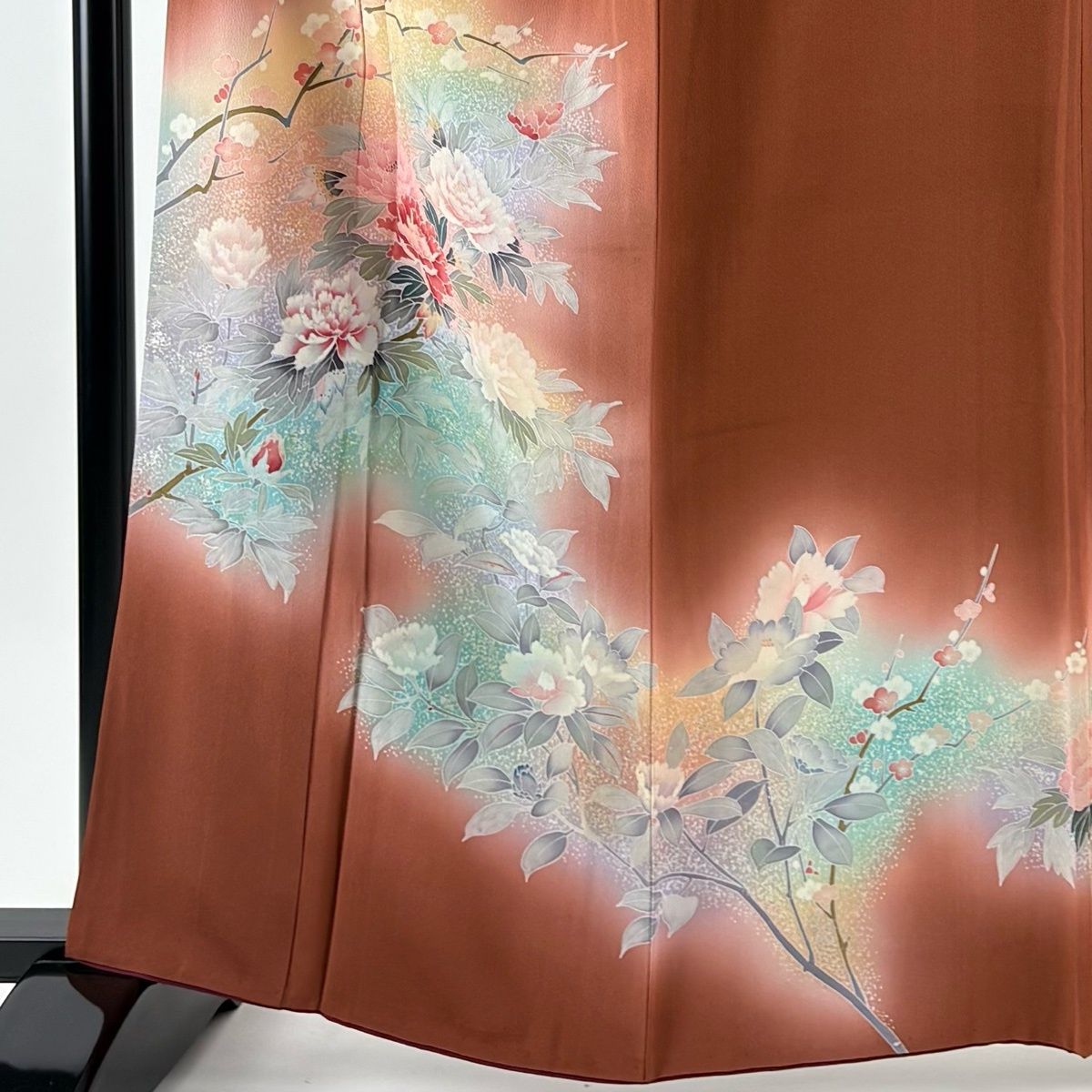 訪問着 身丈164 cm 裄丈63.5 S 袷 牡丹 枝梅 金銀彩 ぼかし 赤茶 正絹 秀品