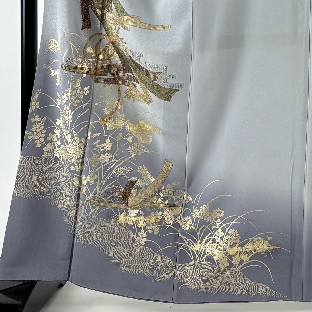 訪問着 身丈163.5 cm 裄丈67 M 袷 やまと 束ね熨斗 霞 刺繍 金糸 灰色 正絹 秀品