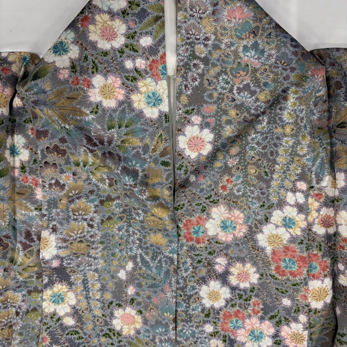  小紋 身丈164 cm 裄丈64.5 M 袷 草花 金彩 ぼかし 灰紫 正絹 秀品 小紋 着物