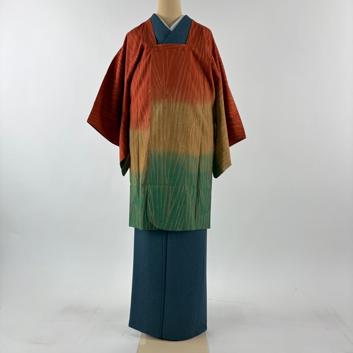 道行 身丈98 cm 裄丈66 M 和装コート 角衿 大島紬地 縫い締め絞り 染め分け 朱色 正絹 秀品