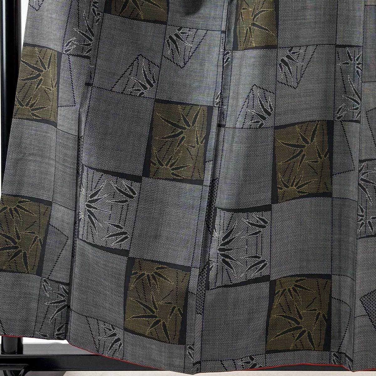 紬 身丈159.5 cm 裄丈66 M 袷 変わり市松 竹 黒灰 正絹 秀品