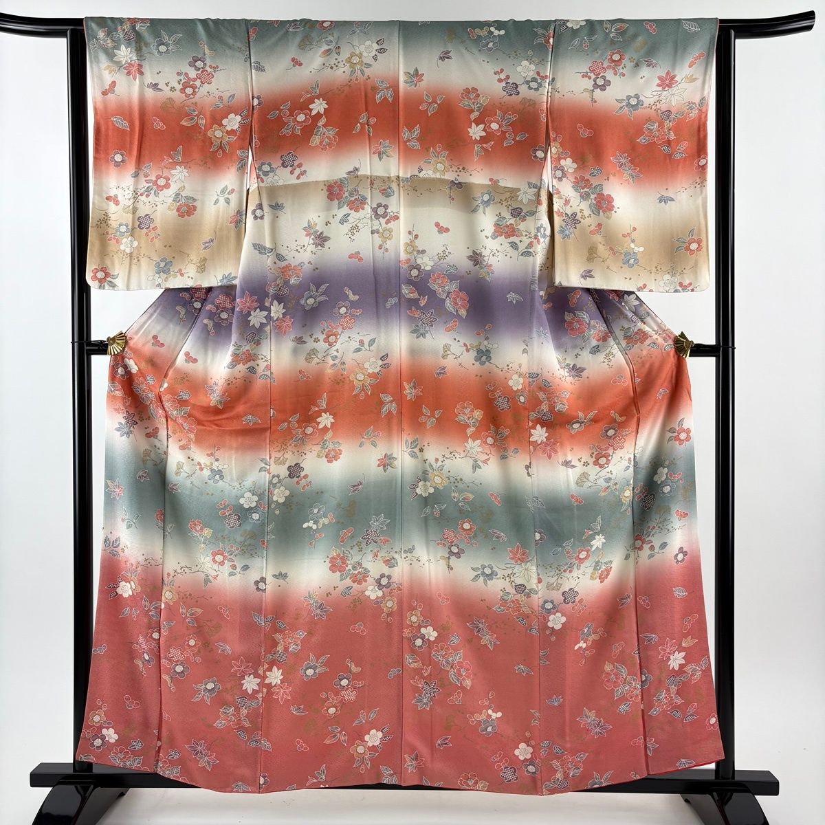 付下げ 身丈158.5 cm 裄丈64 M 袷 枝梅 椿 染め分け 金彩 クリーム 正絹 秀品