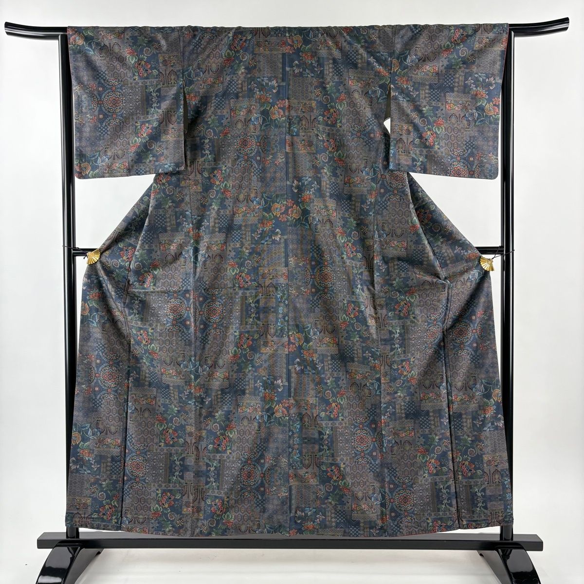 紬 身丈159 cm 裄丈65 M 袷 華文 草花 深緑 正絹