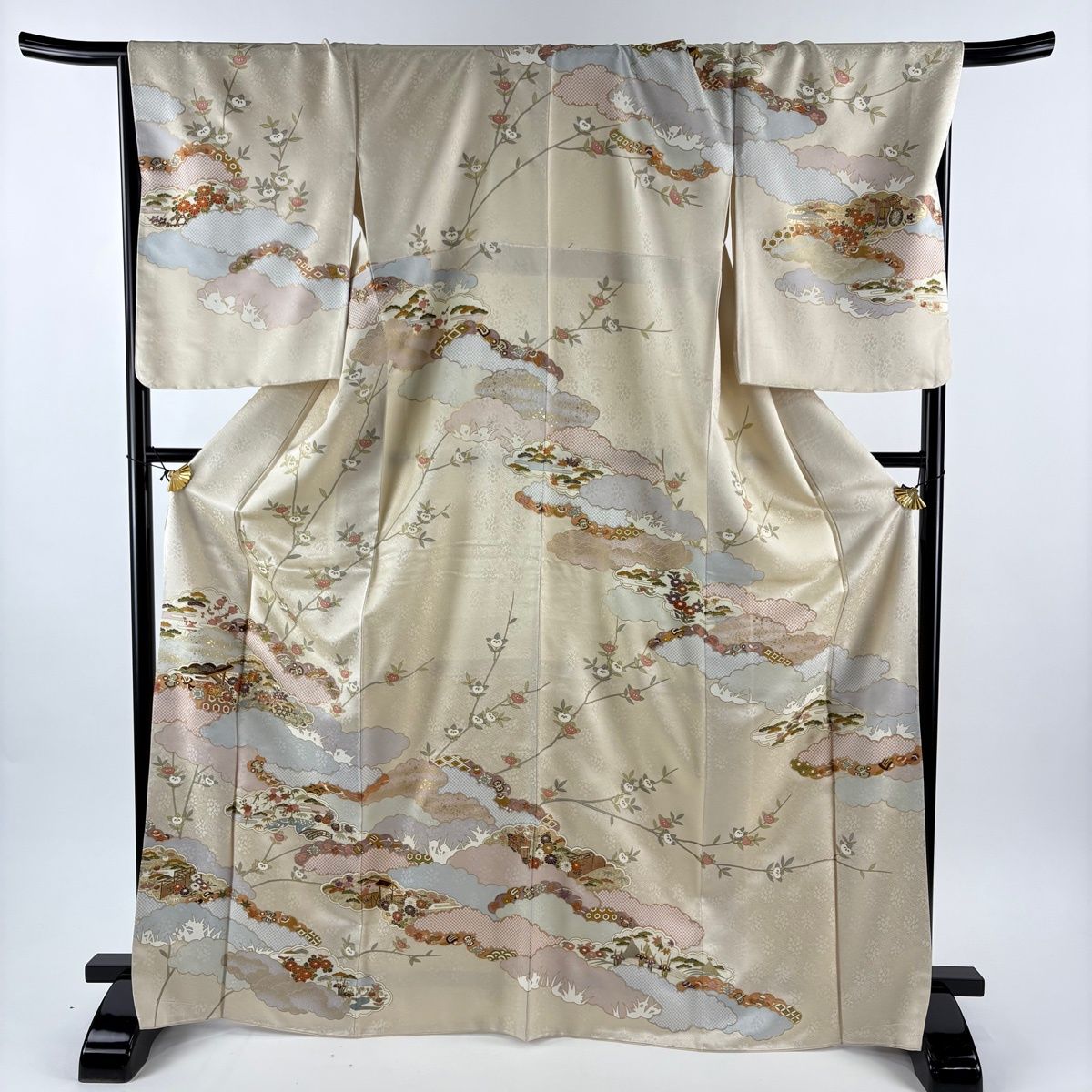 訪問着 身丈168 5 cm 裄丈70 L 袷 雲文 草花 金彩 金糸 クリーム 正絹