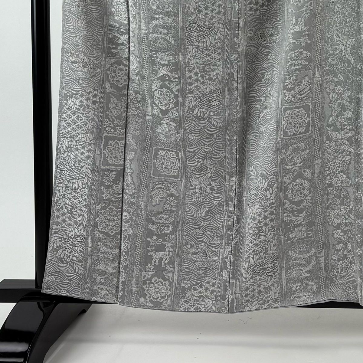 小紋 身丈160.5 cm 裄丈67 M 袷 山岡古都 落款 鴛鴦 華文 紋意匠 灰色 正絹