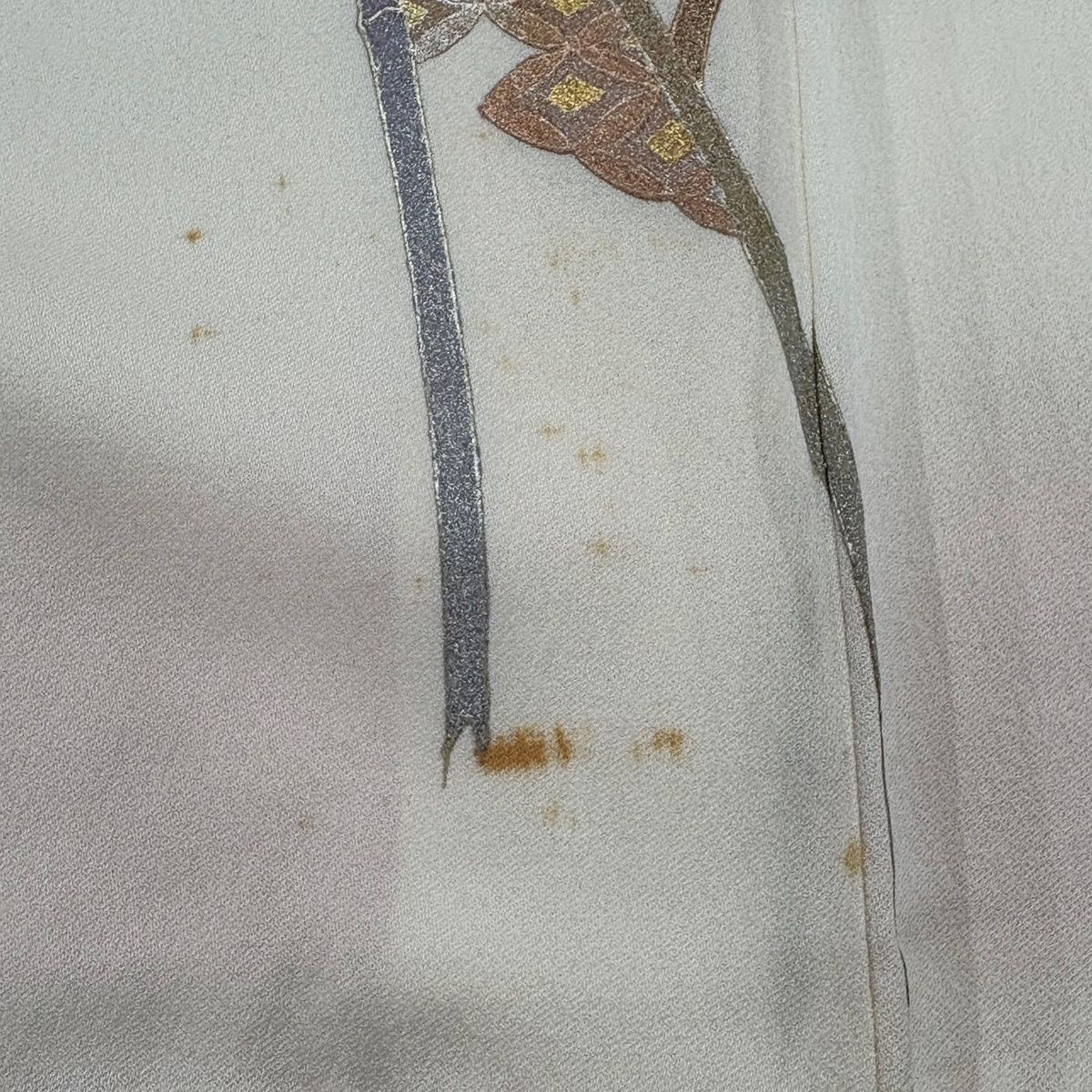  付下げ 身丈160 cm 裄丈65 M 袷 和田光正 落款 葉と実 七宝 金銀彩 クリーム 正絹 訪問着 付け下げ 着物