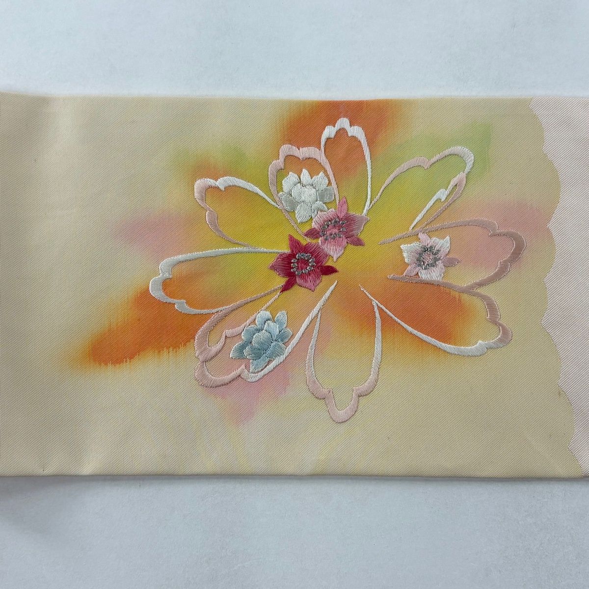 名古屋帯 秀品 花 刺繍 銀糸 クリーム 正絹 名古屋帯 帯
