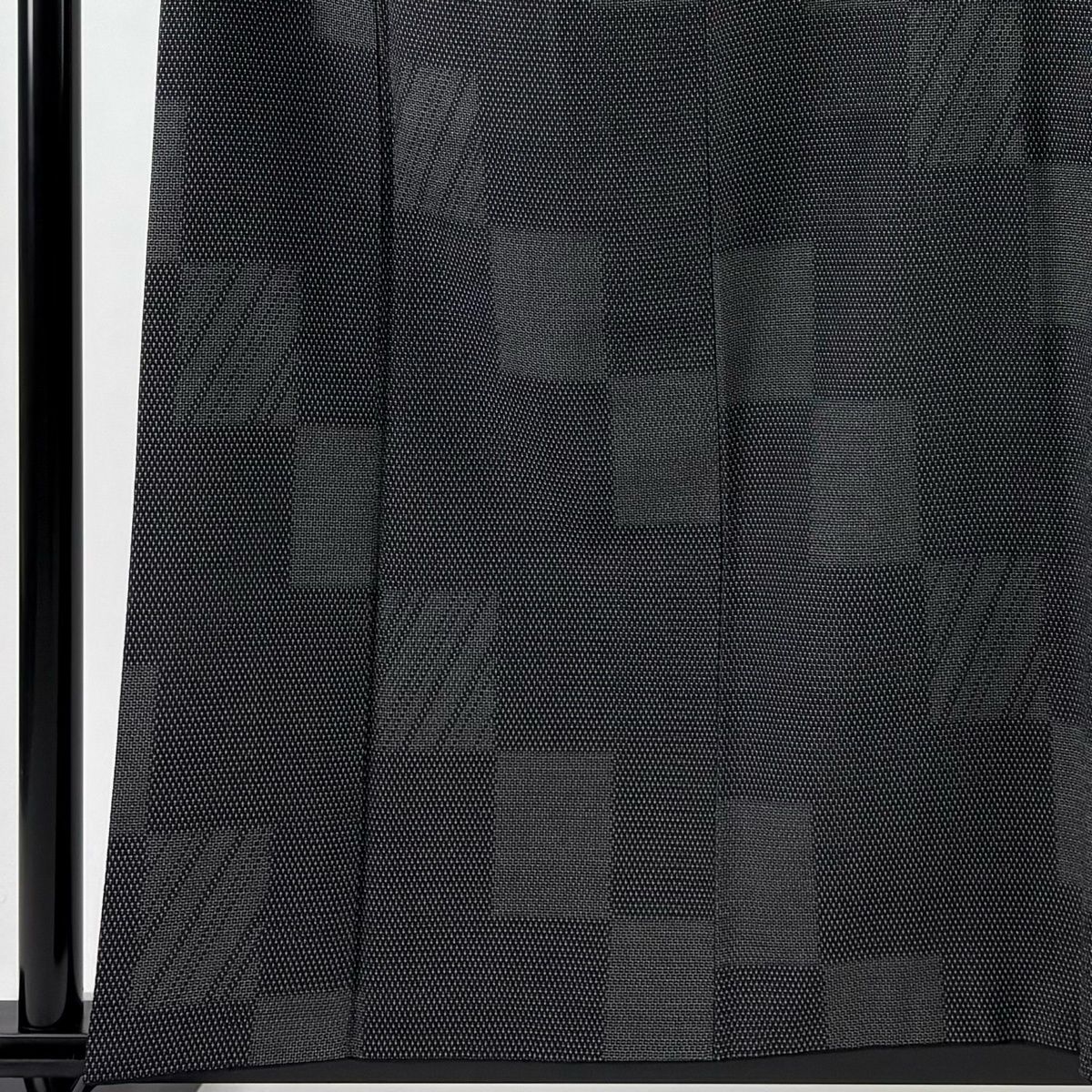 お召 身丈158.5 cm 裄丈63 S 袷 やまだ織 雪の中のきれ 本塩沢 斜縞 幾何学模様 黒灰 正絹