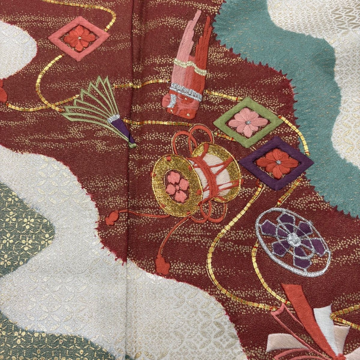  振袖 身丈157 cm 裄丈63 S 袷 鼓 草花 刺繍 金銀糸 灰緑 正絹 秀品 振袖 着物